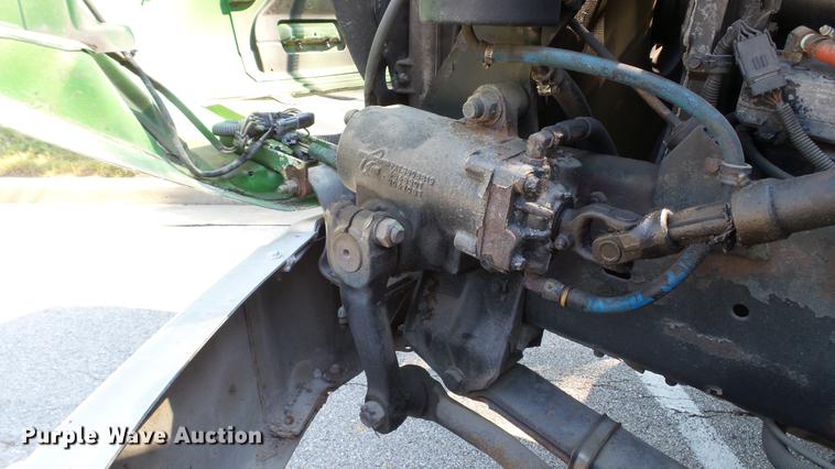 image for item DD7251 2000 Freightliner FL80 semi truck