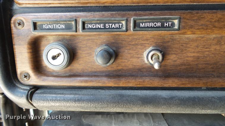 image for item DD7265 1989 Freightliner FC60 semi truck