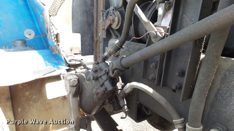 image for item DD7265 1989 Freightliner FC60 semi truck