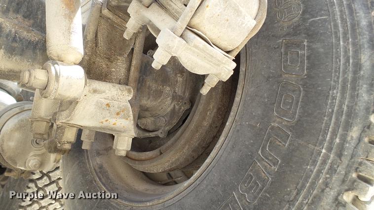 image for item DD7265 1989 Freightliner FC60 semi truck