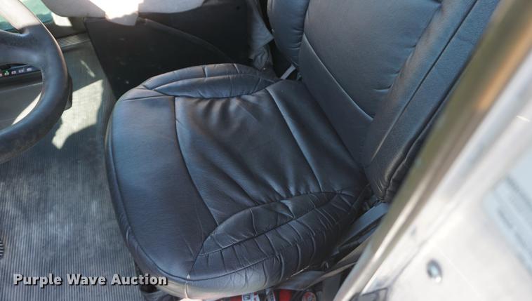 image for item DD7752 2013 Kenworth T660 semi truck