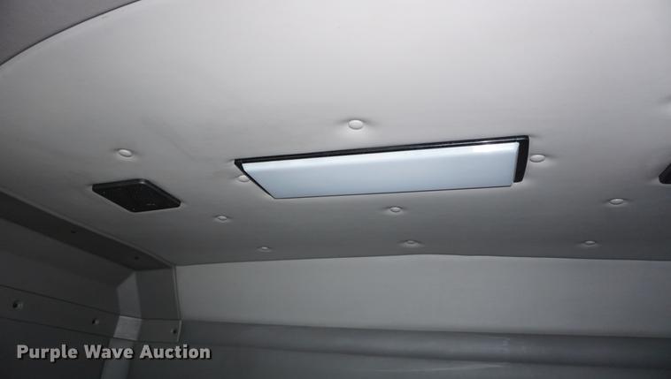 image for item DD7752 2013 Kenworth T660 semi truck