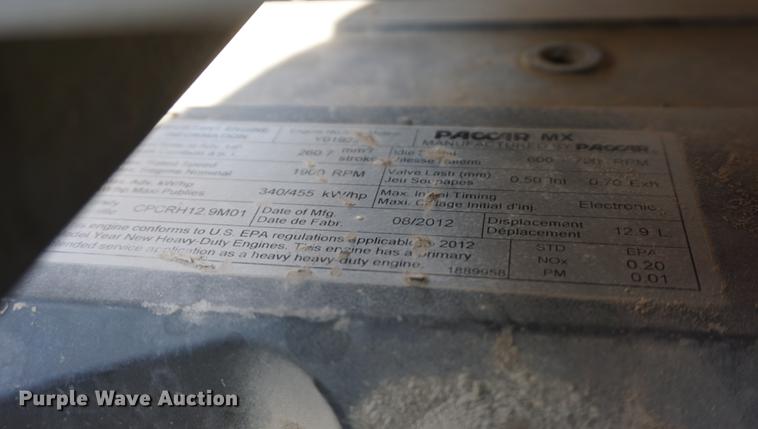 image for item DD7752 2013 Kenworth T660 semi truck