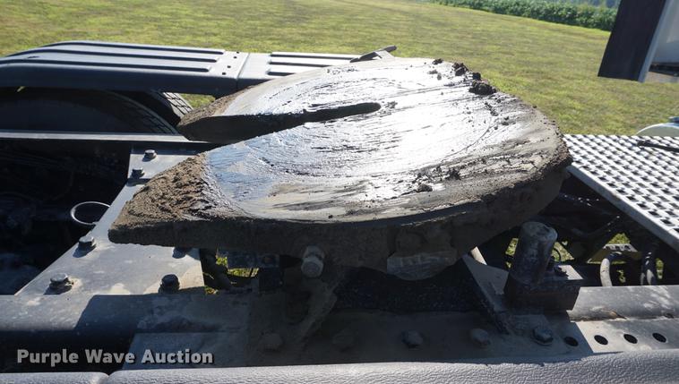 image for item DD7752 2013 Kenworth T660 semi truck