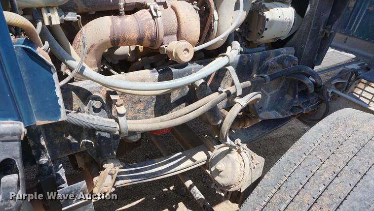 image for item DD7799 2002 Peterbilt 378 semi truck