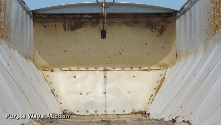 image for item DD7801 2007 Aulick 4270542 live bottom trailer