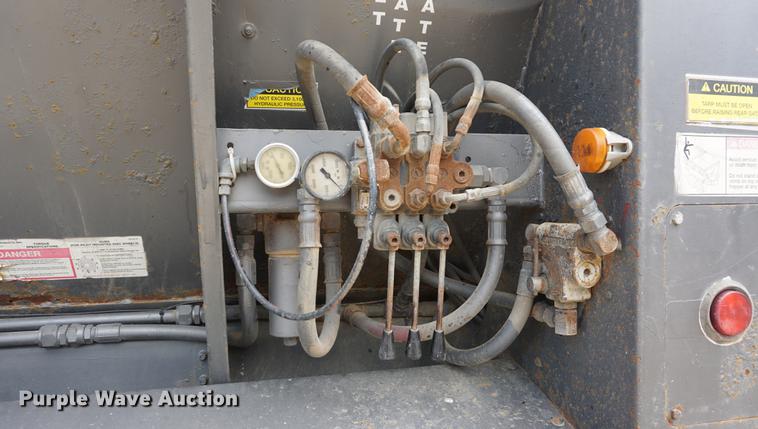 image for item DD7801 2007 Aulick 4270542 live bottom trailer