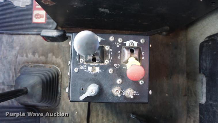 image for item DD7823 1999 Kenworth T800 semi truck