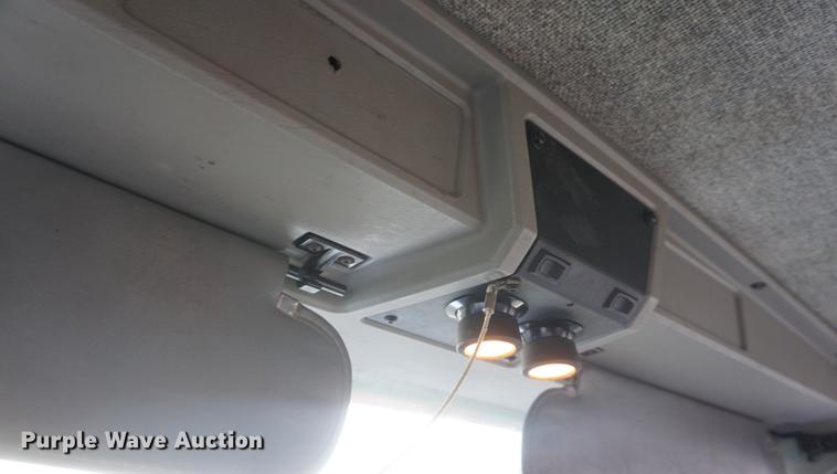 image for item DD7823 1999 Kenworth T800 semi truck