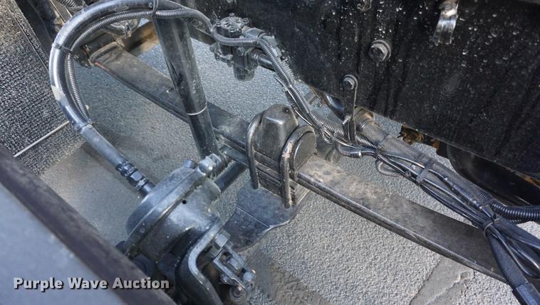 image for item DD7823 1999 Kenworth T800 semi truck