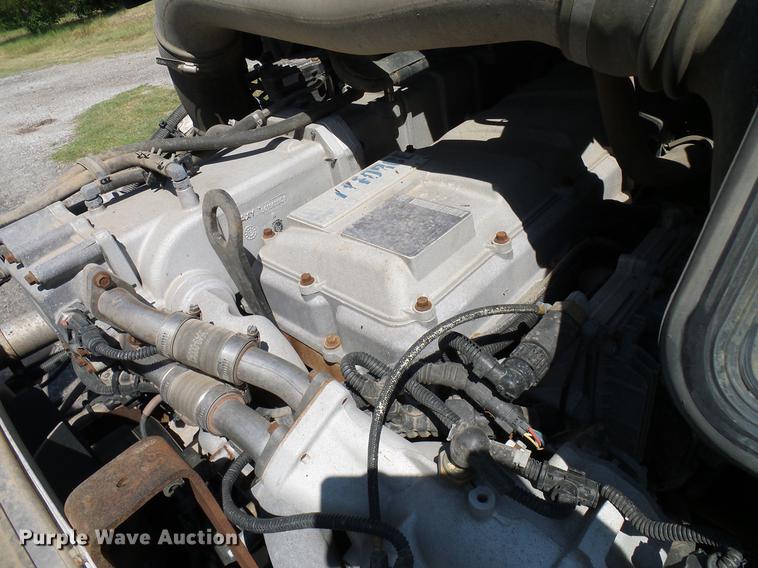 image for item DD8341 2013 International ProStar Plus semi truck