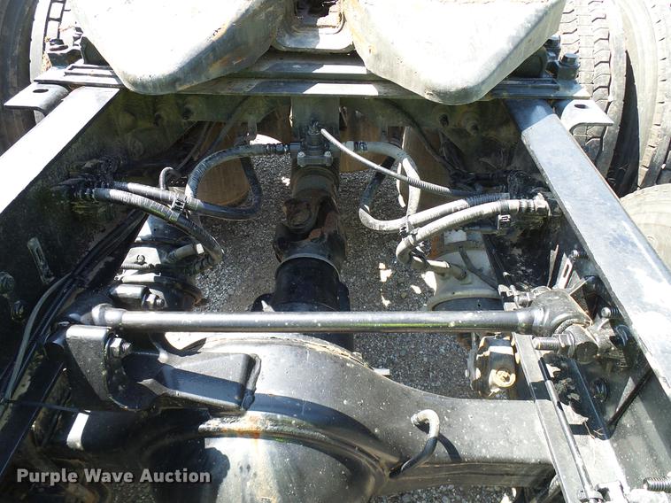 image for item DD8341 2013 International ProStar Plus semi truck