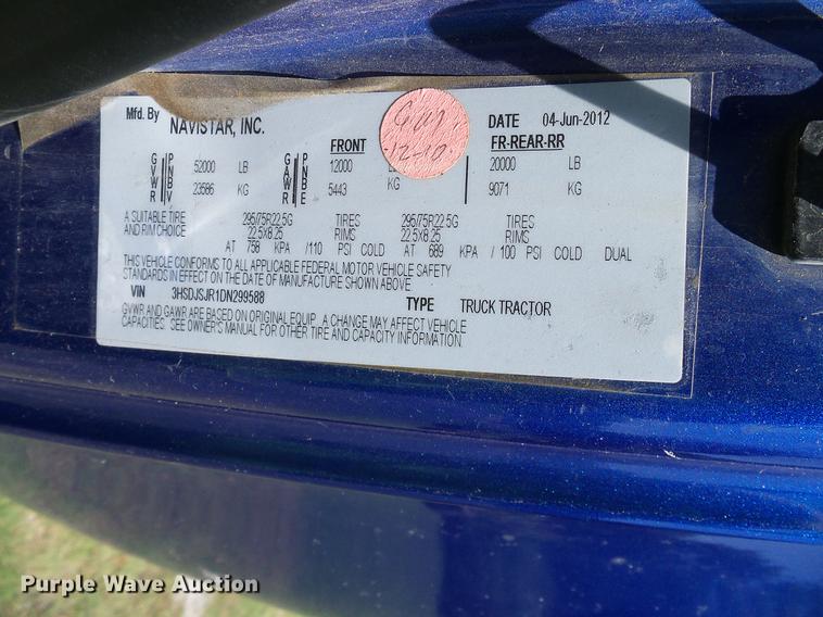 image for item DD8341 2013 International ProStar Plus semi truck