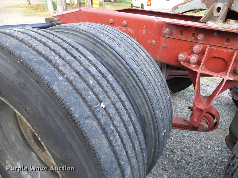 image for item DD8343 2013 International ProStar Plus semi truck