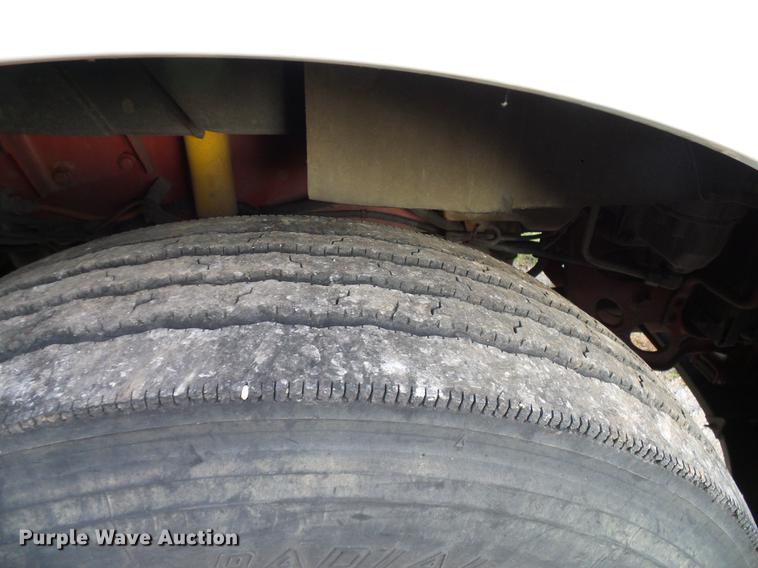 image for item DD8343 2013 International ProStar Plus semi truck