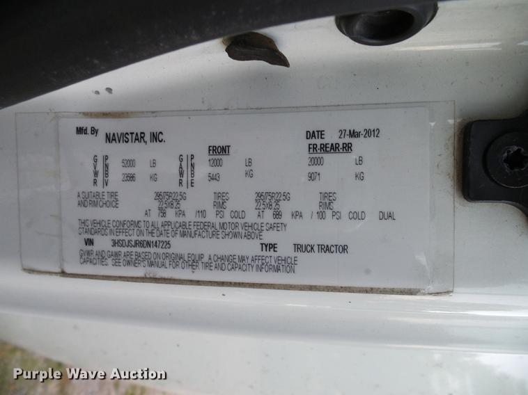 image for item DD8343 2013 International ProStar Plus semi truck