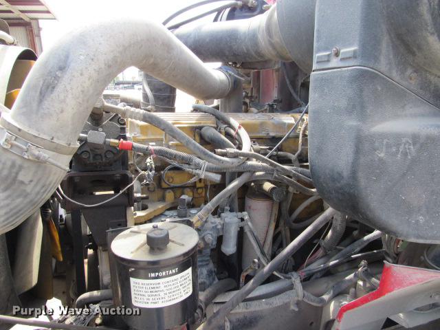 image for item DE0174 1997 International 9200 semi truck