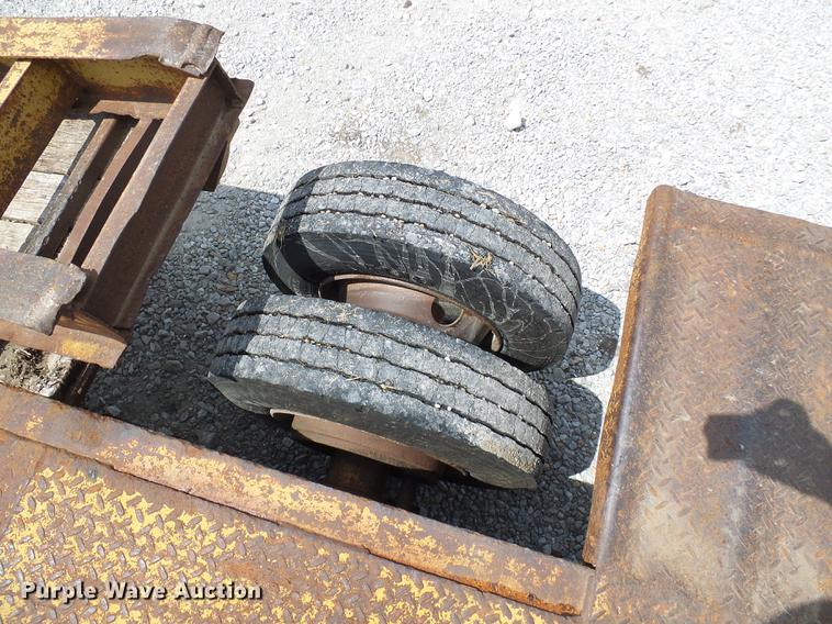 image for item DE5096 1998 Load King lowboy equipment trailer