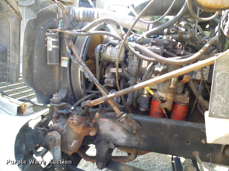 image for item DE5104 2004 Mack CX613 semi truck