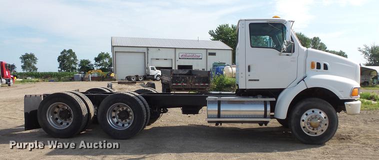 image for item DV9408 2000 Sterling L-Line truck cab and chassis