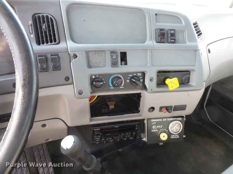 image for item DV9408 2000 Sterling L-Line truck cab and chassis