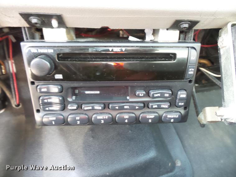 image for item DV9408 2000 Sterling L-Line truck cab and chassis