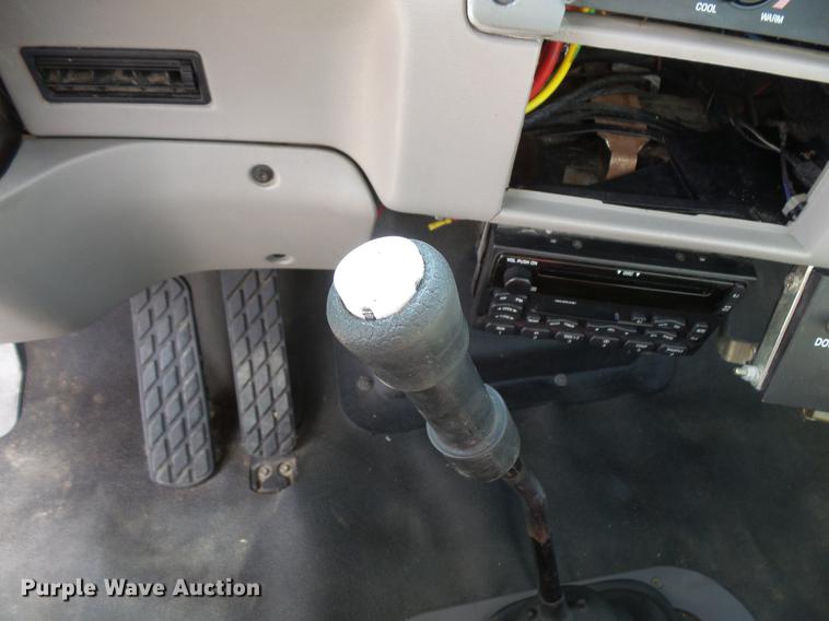 image for item DV9408 2000 Sterling L-Line truck cab and chassis