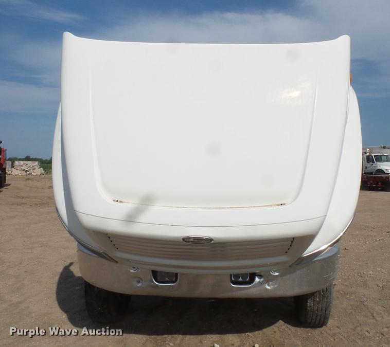 image for item DV9408 2000 Sterling L-Line truck cab and chassis