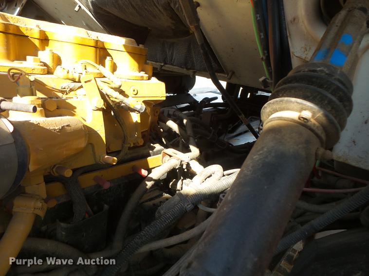 image for item DV9408 2000 Sterling L-Line truck cab and chassis