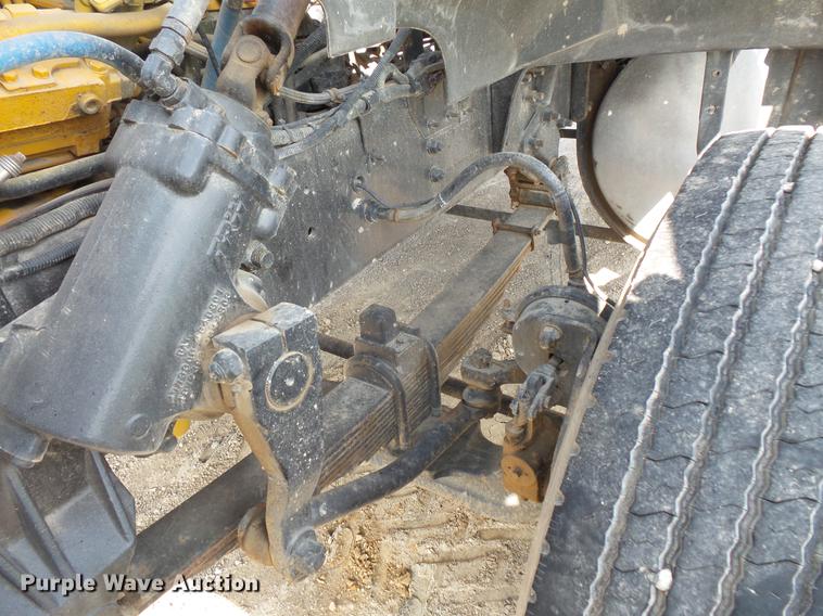 image for item DV9408 2000 Sterling L-Line truck cab and chassis