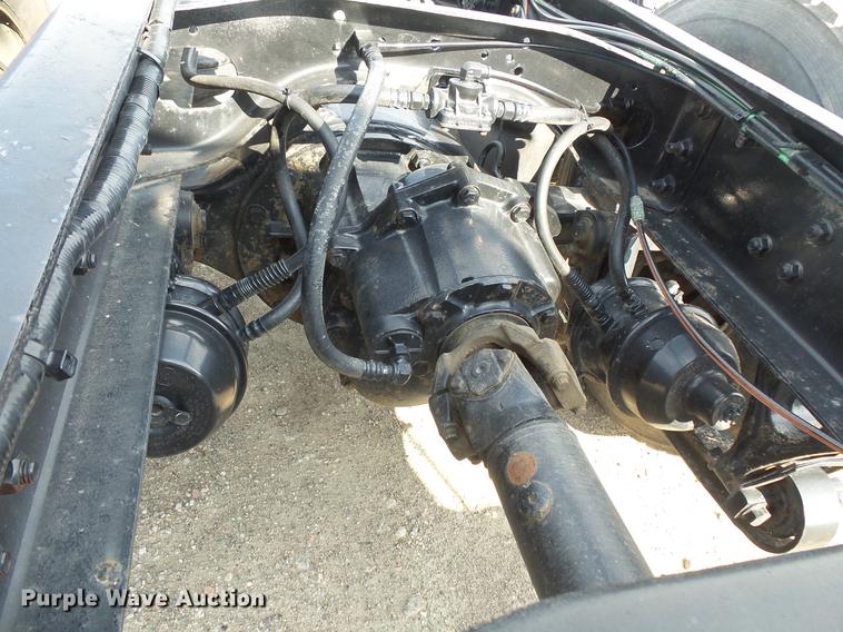 image for item DV9408 2000 Sterling L-Line truck cab and chassis