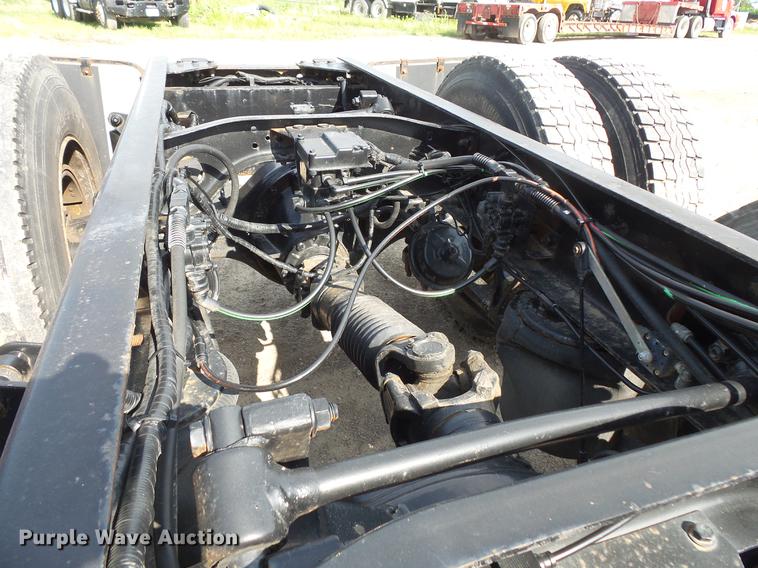 image for item DV9408 2000 Sterling L-Line truck cab and chassis