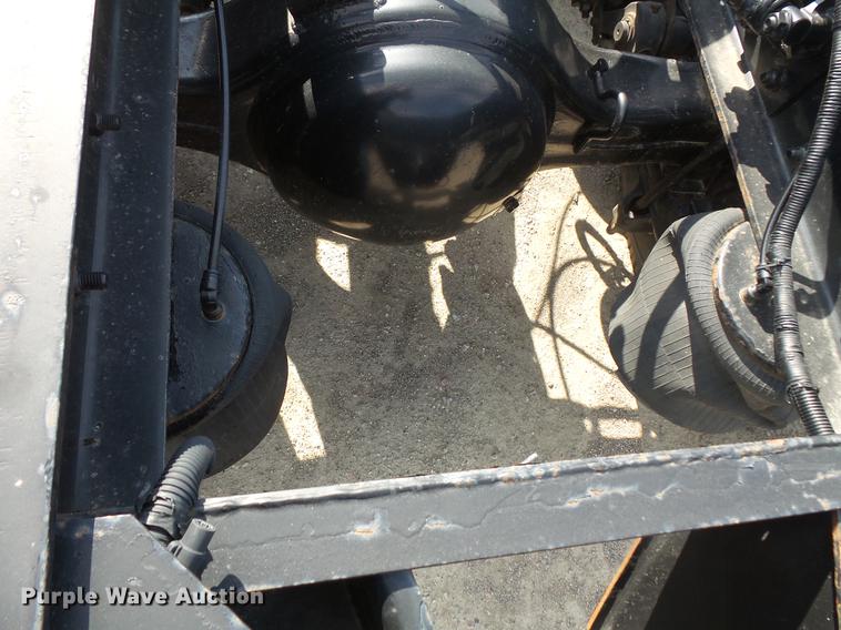 image for item DV9408 2000 Sterling L-Line truck cab and chassis