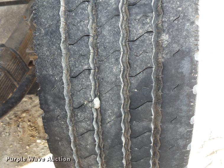 image for item DV9408 2000 Sterling L-Line truck cab and chassis