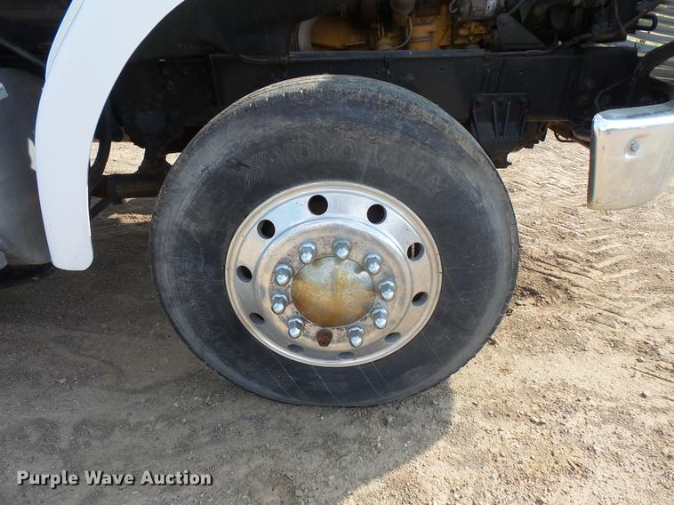 image for item DV9408 2000 Sterling L-Line truck cab and chassis