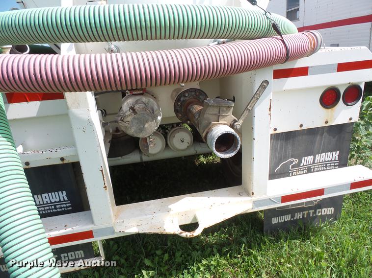 image for item DV9414 2011 Galyean 130 BBL vacuum trailer