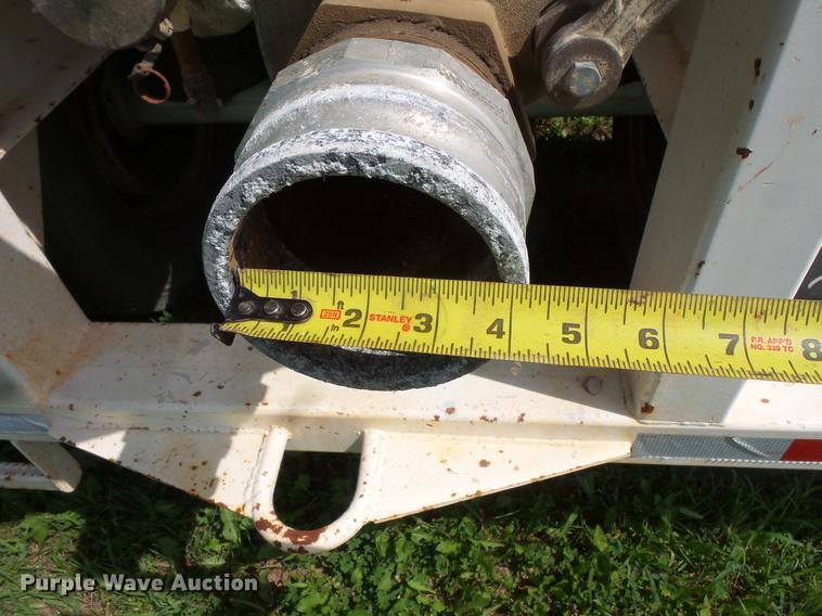 image for item DV9414 2011 Galyean 130 BBL vacuum trailer