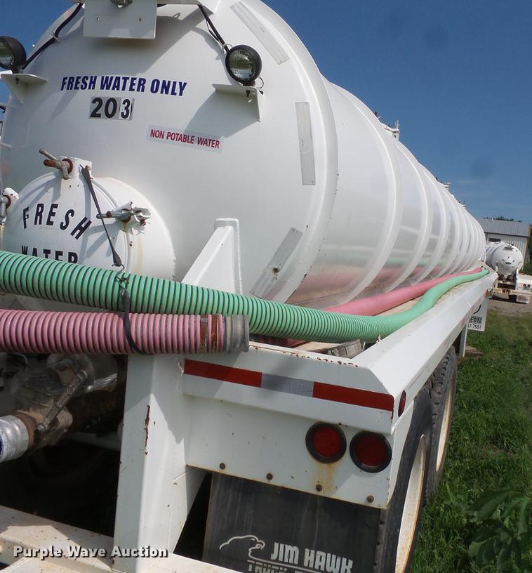 image for item DV9414 2011 Galyean 130 BBL vacuum trailer