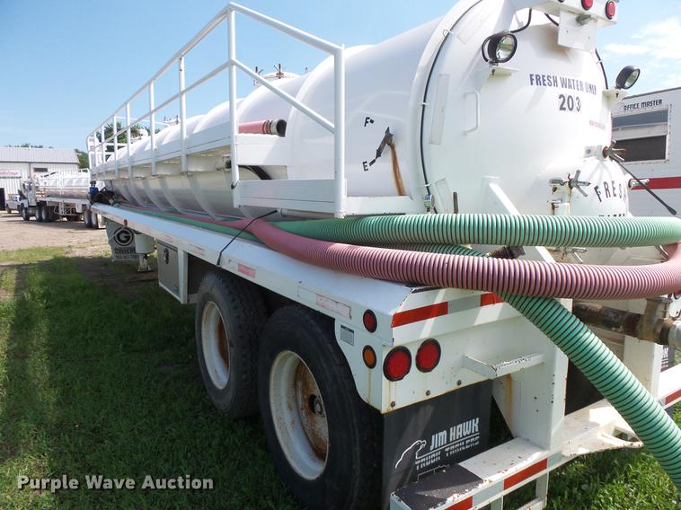 image for item DV9414 2011 Galyean 130 BBL vacuum trailer