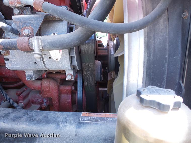 image for item DV9415 2009 Volvo VN semi truck