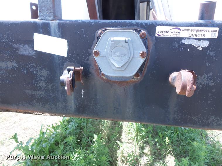 image for item DV9418 1975 Fruehauf dry bulk tank trailer