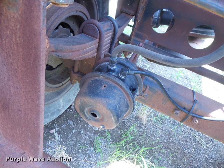 image for item DV9418 1975 Fruehauf dry bulk tank trailer