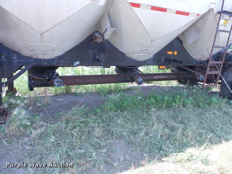 image for item DV9418 1975 Fruehauf dry bulk tank trailer