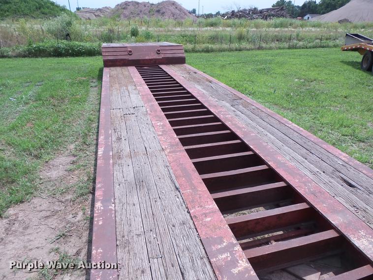 image for item DV9420 1996 Trail King TK70MG-482 double drop deck equipment trailer