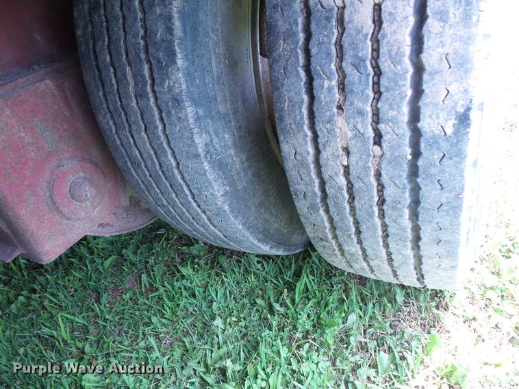 image for item DV9420 1996 Trail King TK70MG-482 double drop deck equipment trailer