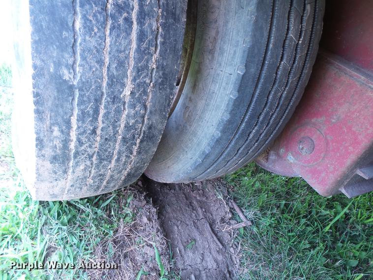 image for item DV9420 1996 Trail King TK70MG-482 double drop deck equipment trailer