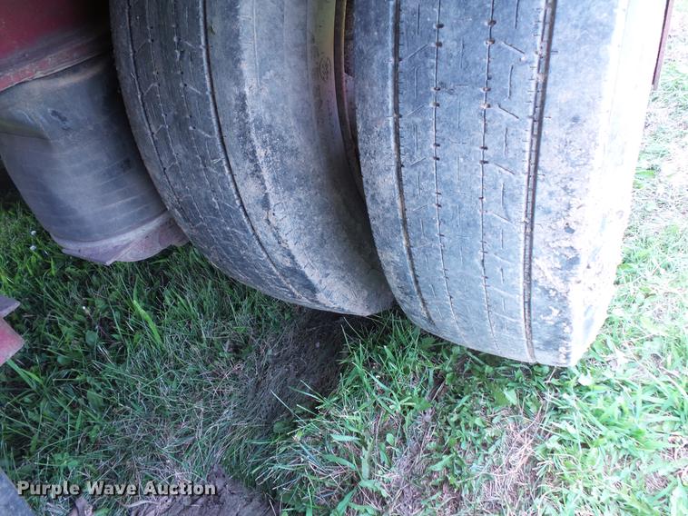 image for item DV9420 1996 Trail King TK70MG-482 double drop deck equipment trailer