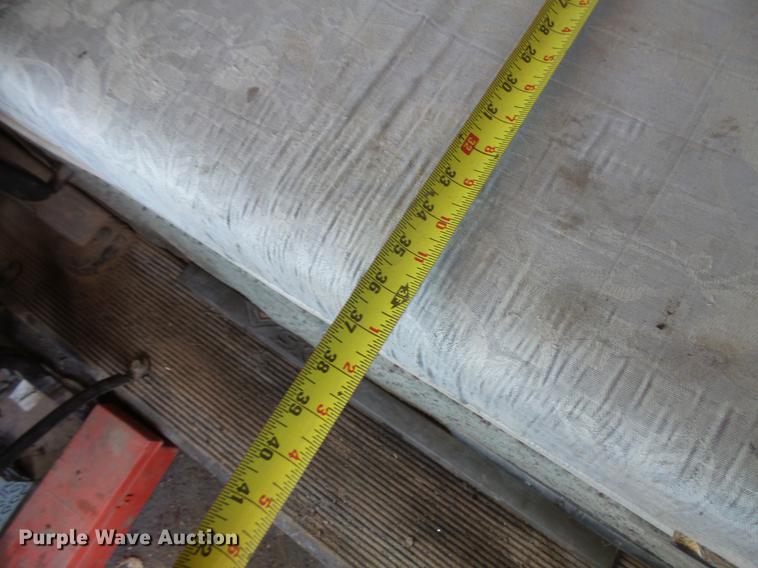 image for item DV9445 2005 Mack CXN613 semi truck