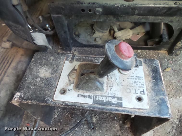 image for item DV9445 2005 Mack CXN613 semi truck