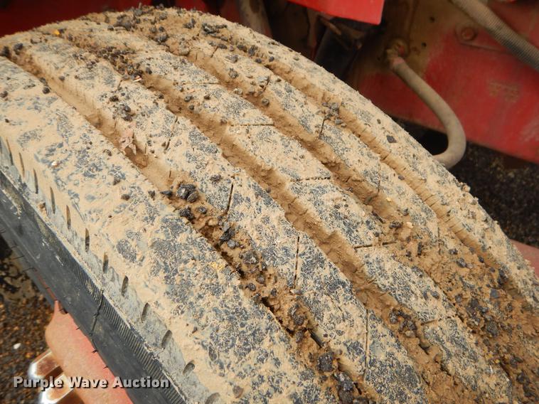 image for item EK9594 1993 International 8100 semi truck